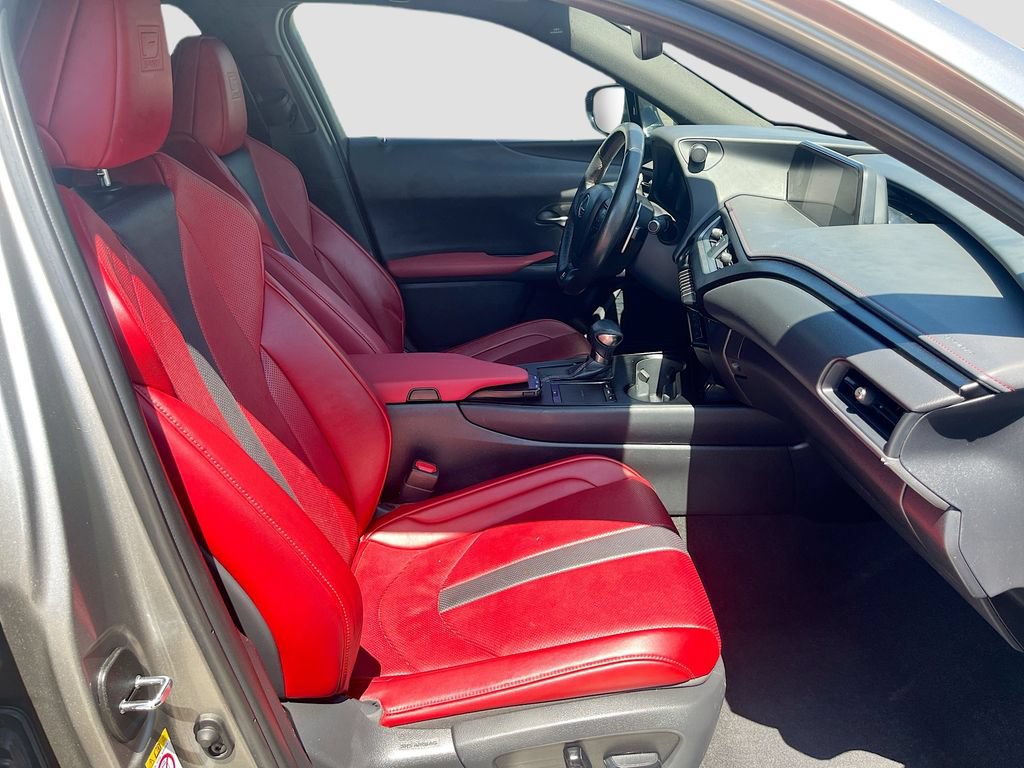 Used 2019 Lexus UX 200 F Sport w/ F Sport Premium Package FWD image 31