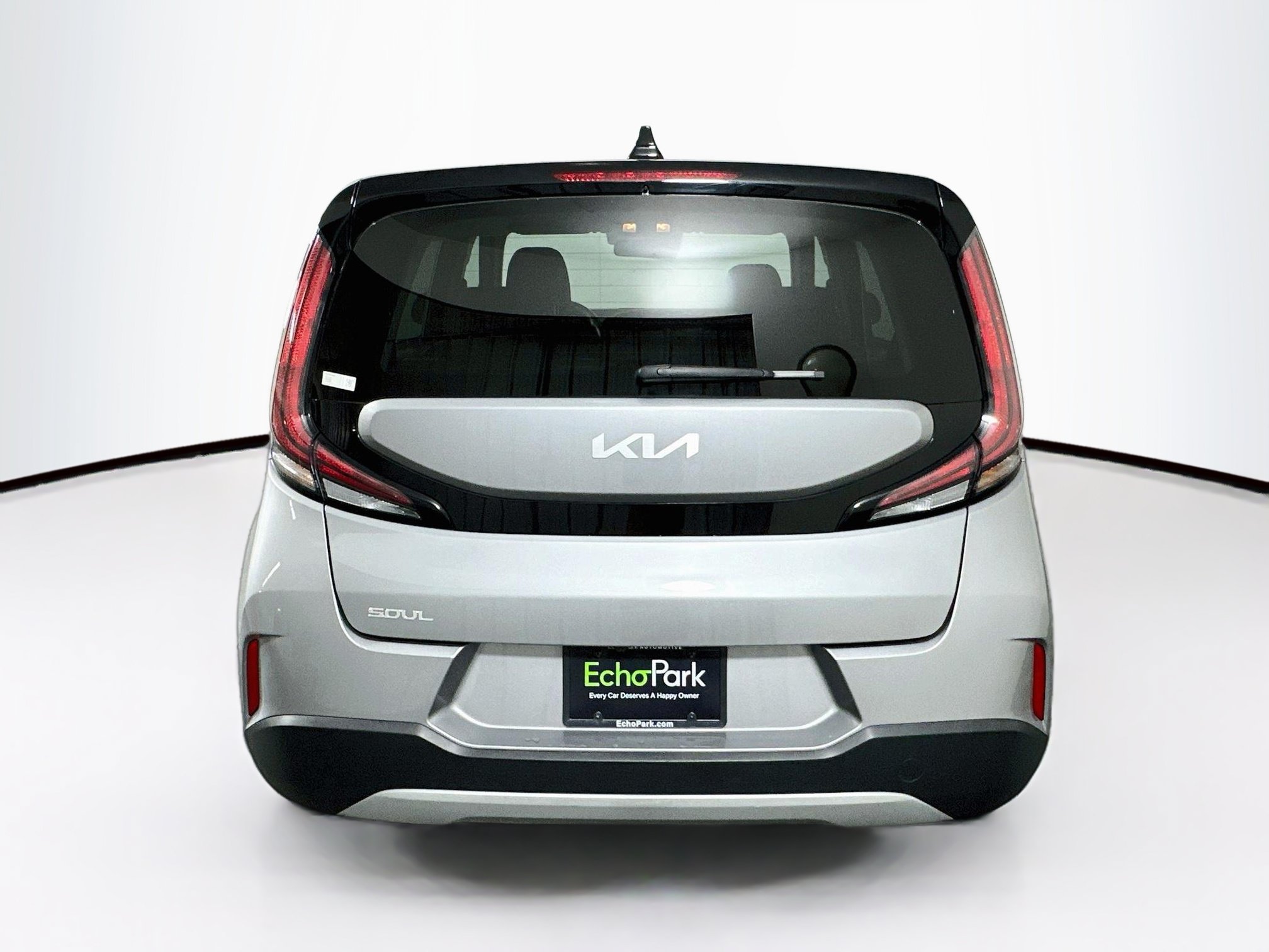 Used 2025 Kia Soul LX w/ LX Technology Package FWD image 7