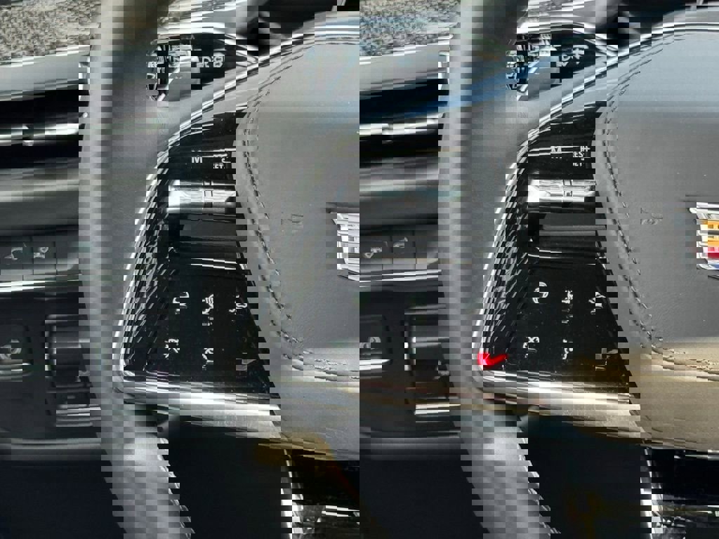 Used 2025 Cadillac Escalade V image 25