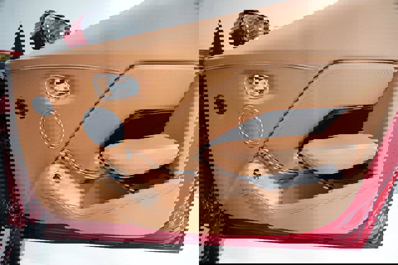 Used 2020 Aston Martin V8 Vantage Coupe image 19