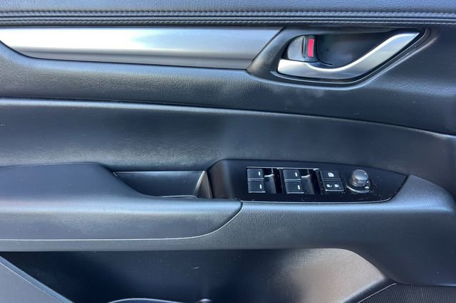 Used 2019 MAZDA CX-5 Touring image 11