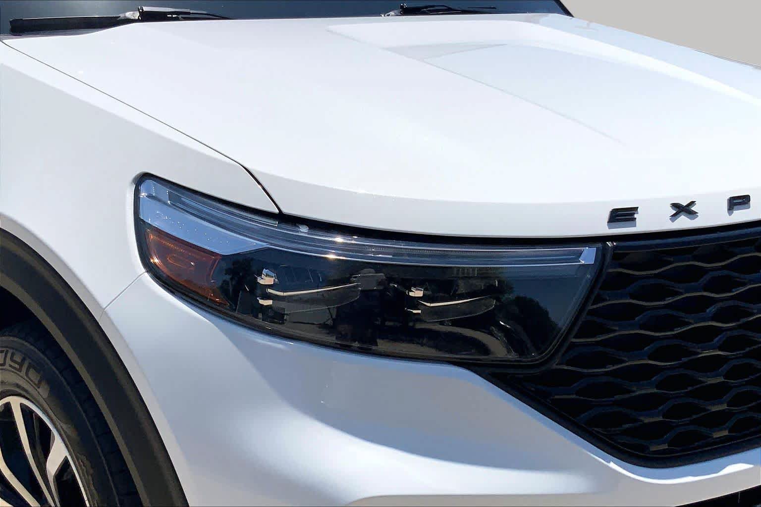Used 2023 Ford Explorer ST AWD/4WD image 26