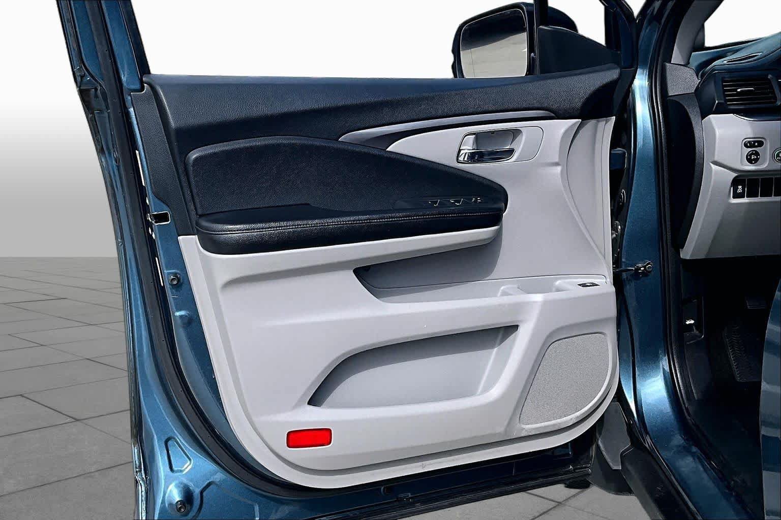 Used 2016 Honda Pilot EX image 22
