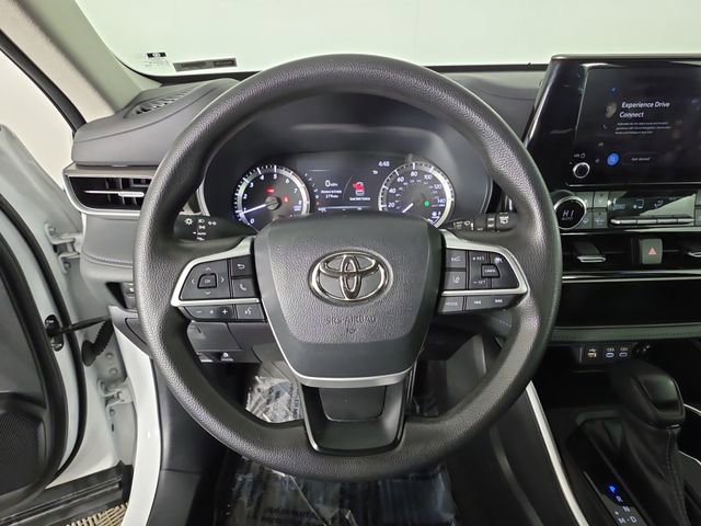 Used 2023 Toyota Highlander L image 26