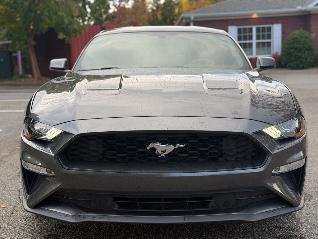 Used 2018 Ford Mustang Premium RWD image 7