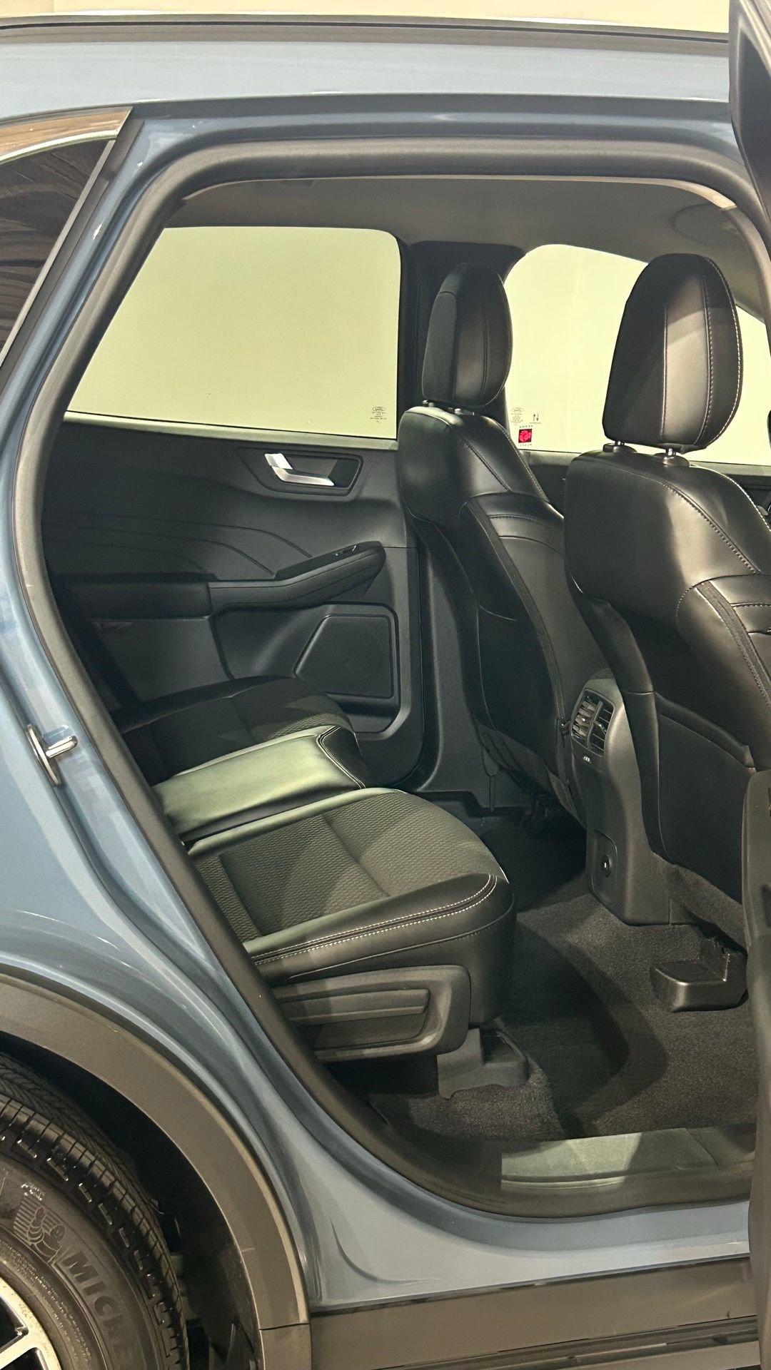 Used 2024 Ford Escape SE FWD image 56