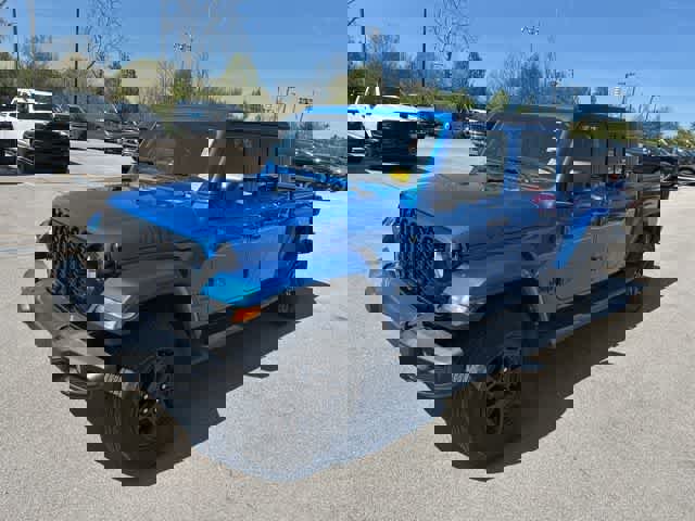 Used 2021 Jeep Gladiator Sport image 2