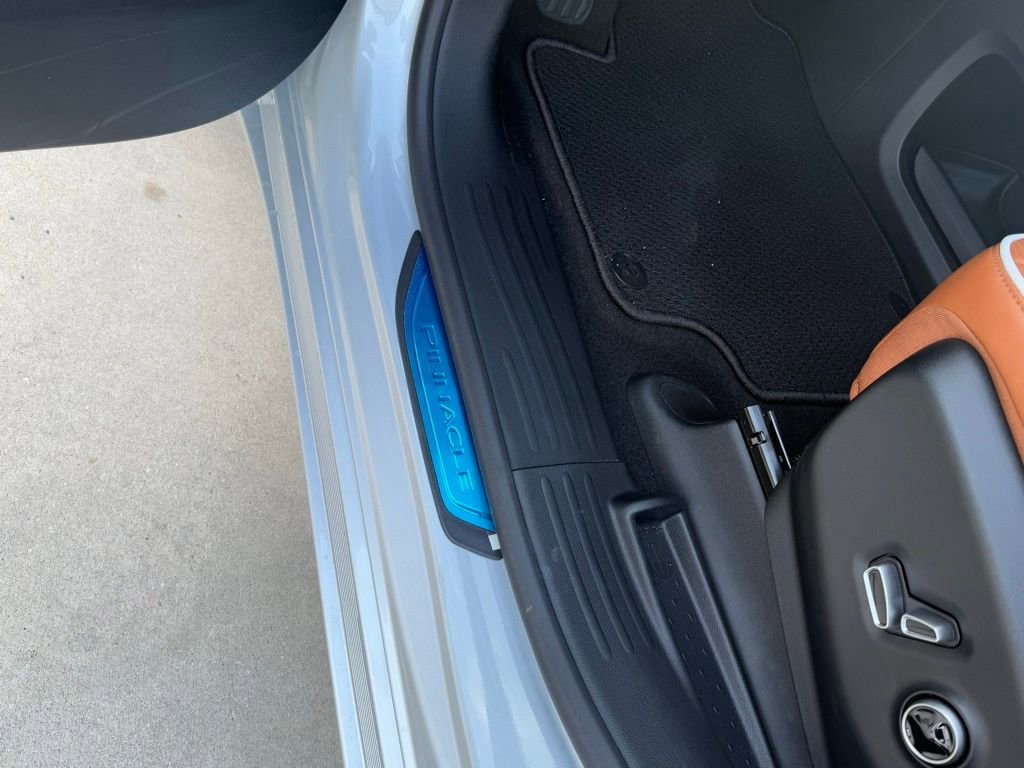 New 2026 Chrysler Pacifica Pinnacle image 31