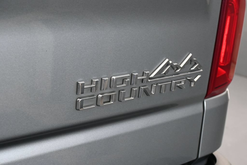 Used 2024 Chevrolet Silverado 1500 High Country w/ Technology Package AWD/4WD image 44