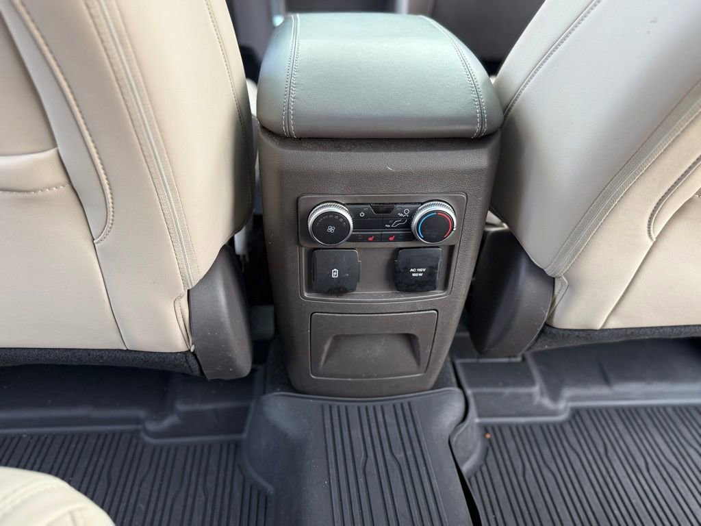 Used 2022 Ford Explorer Platinum w/ Equipment Group 601A image 39