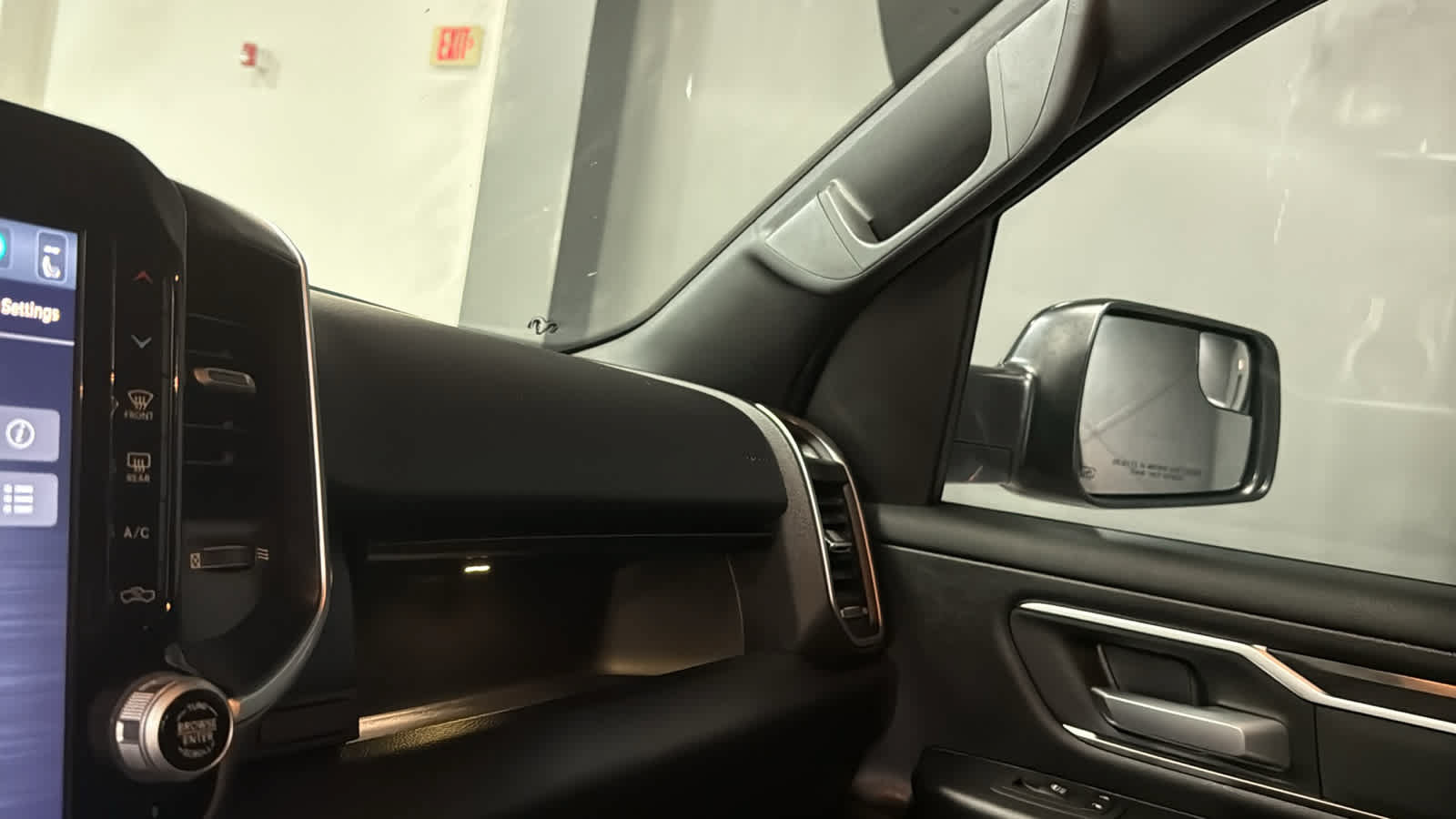 Used 2024 RAM 1500 Big Horn AWD/4WD image 18