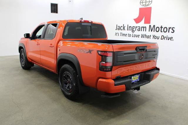 Certified 2025 Nissan Frontier Pro-X w/ Tow Package RWD image 3