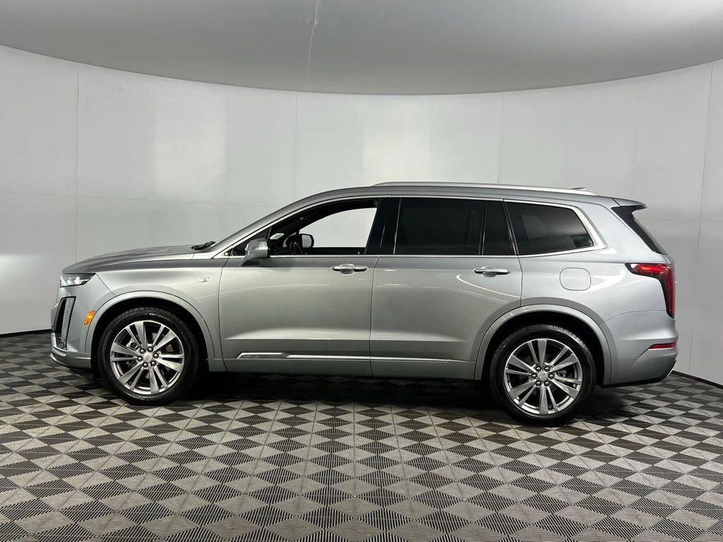 Used 2025 Cadillac XT6 Premium Luxury image 9