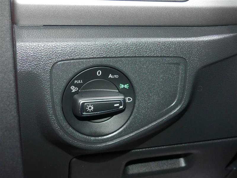 Used 2020 Volkswagen Atlas Cross Sport SE AWD/4WD image 29
