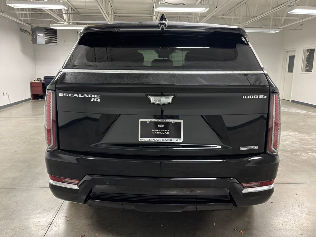 New 2025 Cadillac Escalade IQ Luxury 2 image 15