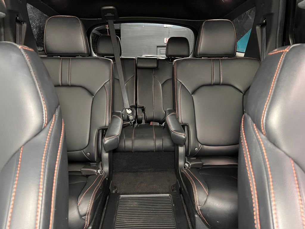 Used 2025 Honda Pilot TrailSport image 31