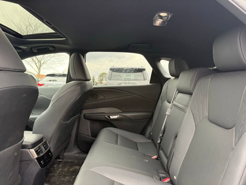 Used 2023 Lexus RX 350 Premium w/ Accessory Package image 15