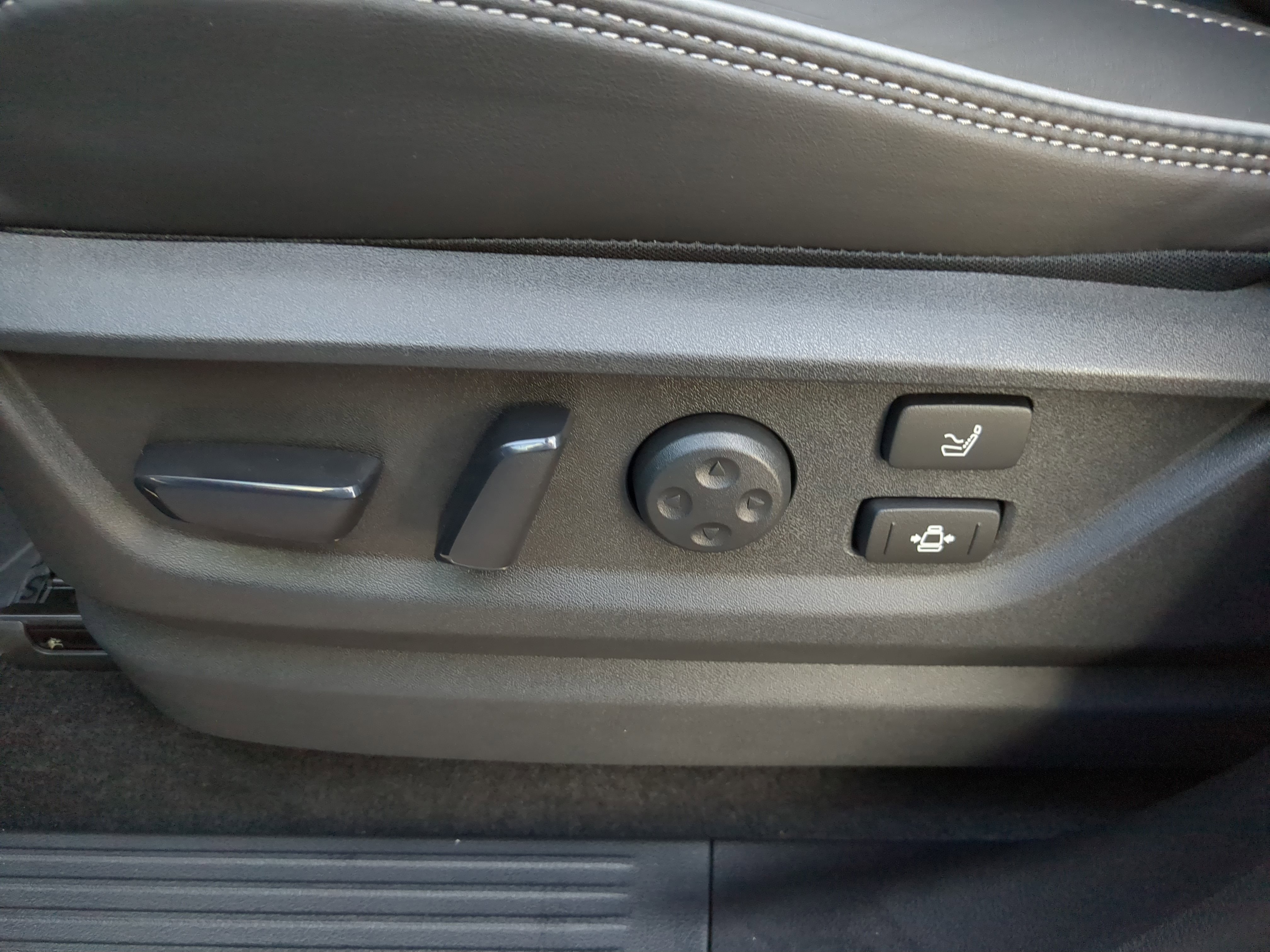 New 2026 INFINITI QX80 Autograph w/ Premium Cargo Package image 21