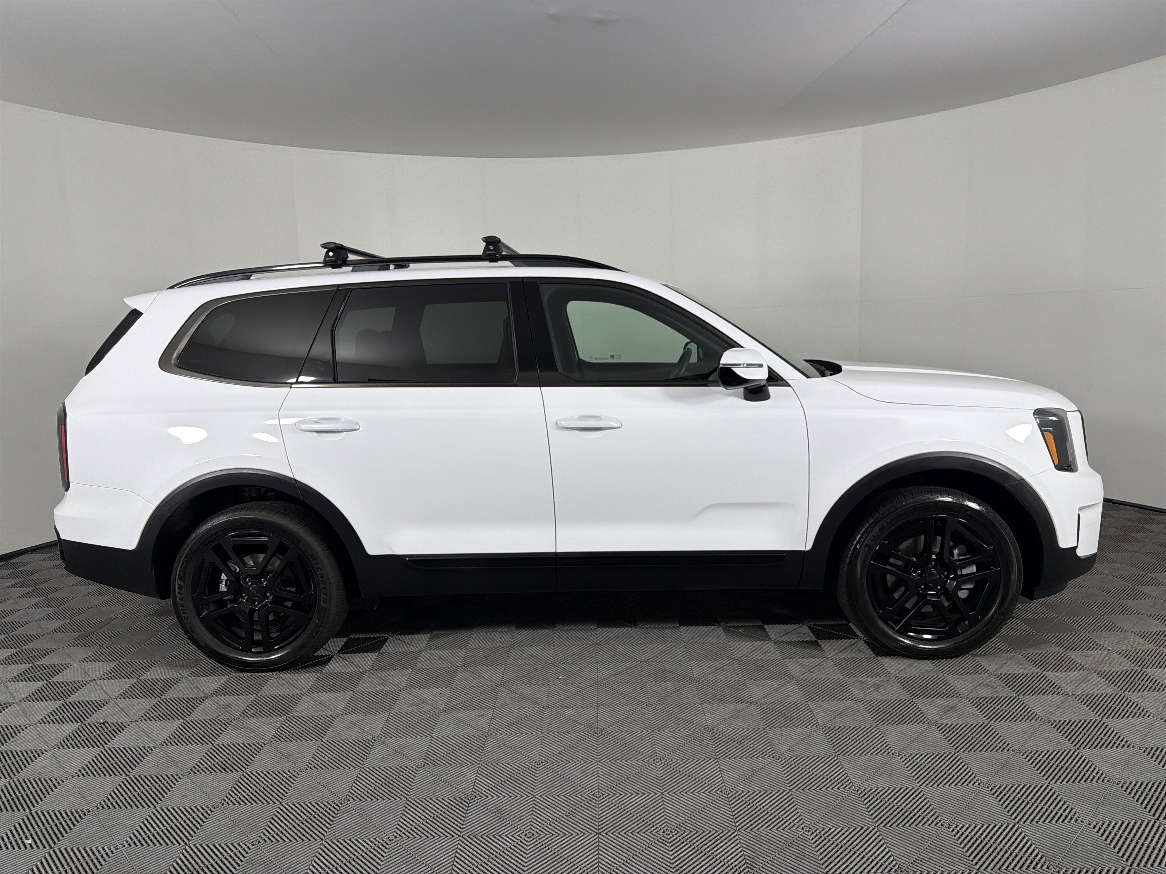 Used 2025 Kia Telluride SX X-Line image 34