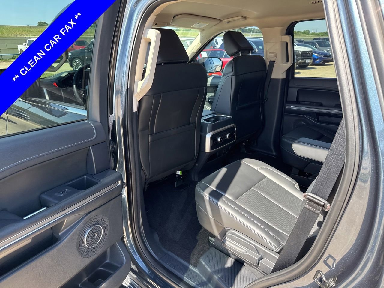 Used 2022 Ford Expedition XLT RWD image 8