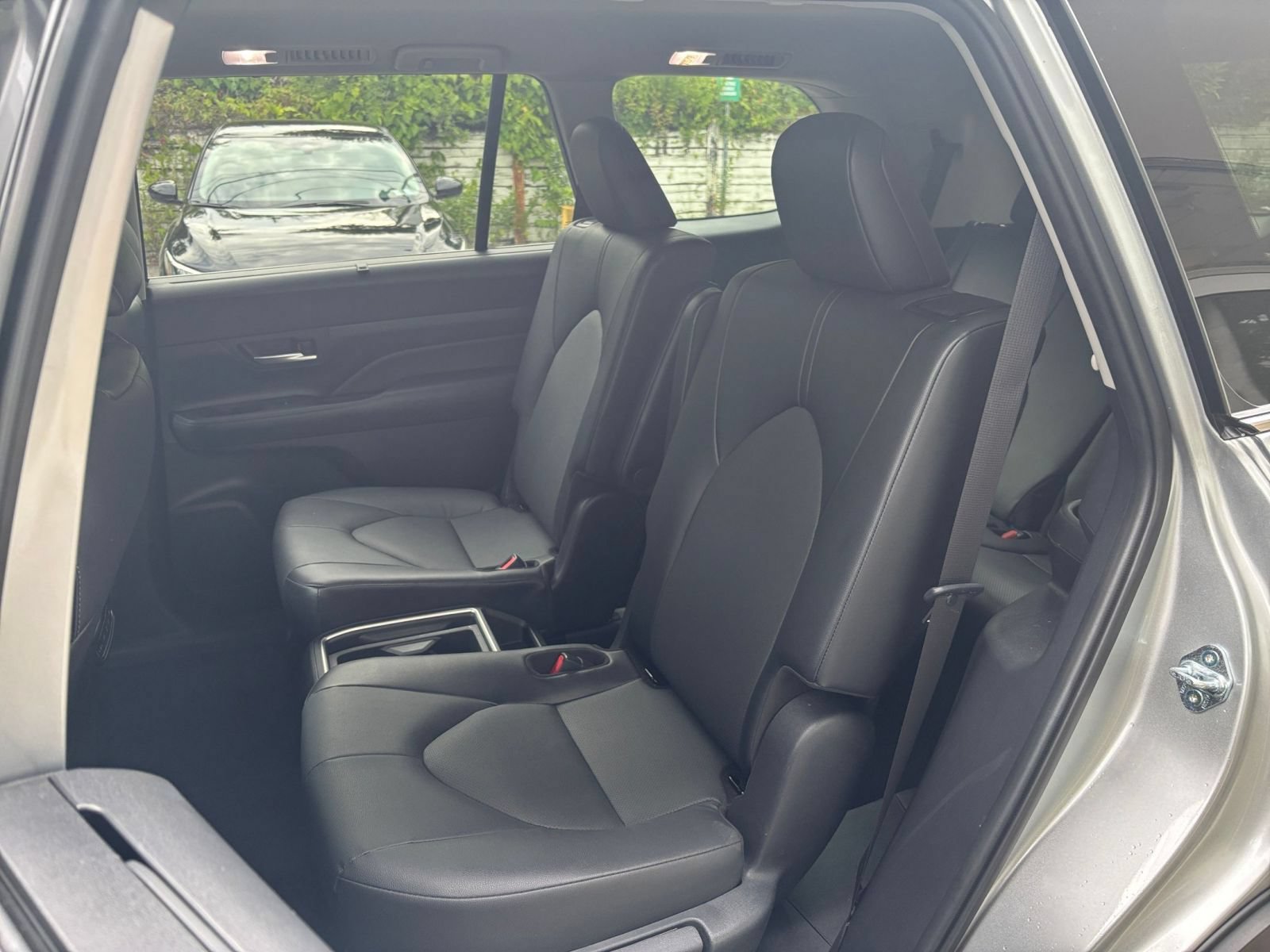 Used 2025 Toyota Grand Highlander FWD image 40