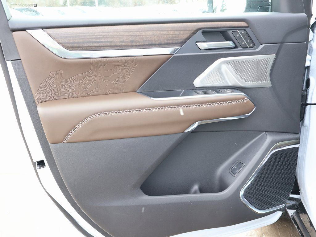 New 2026 GMC Acadia Denali Ultimate w/ LPO, Floor Liner Package image 11