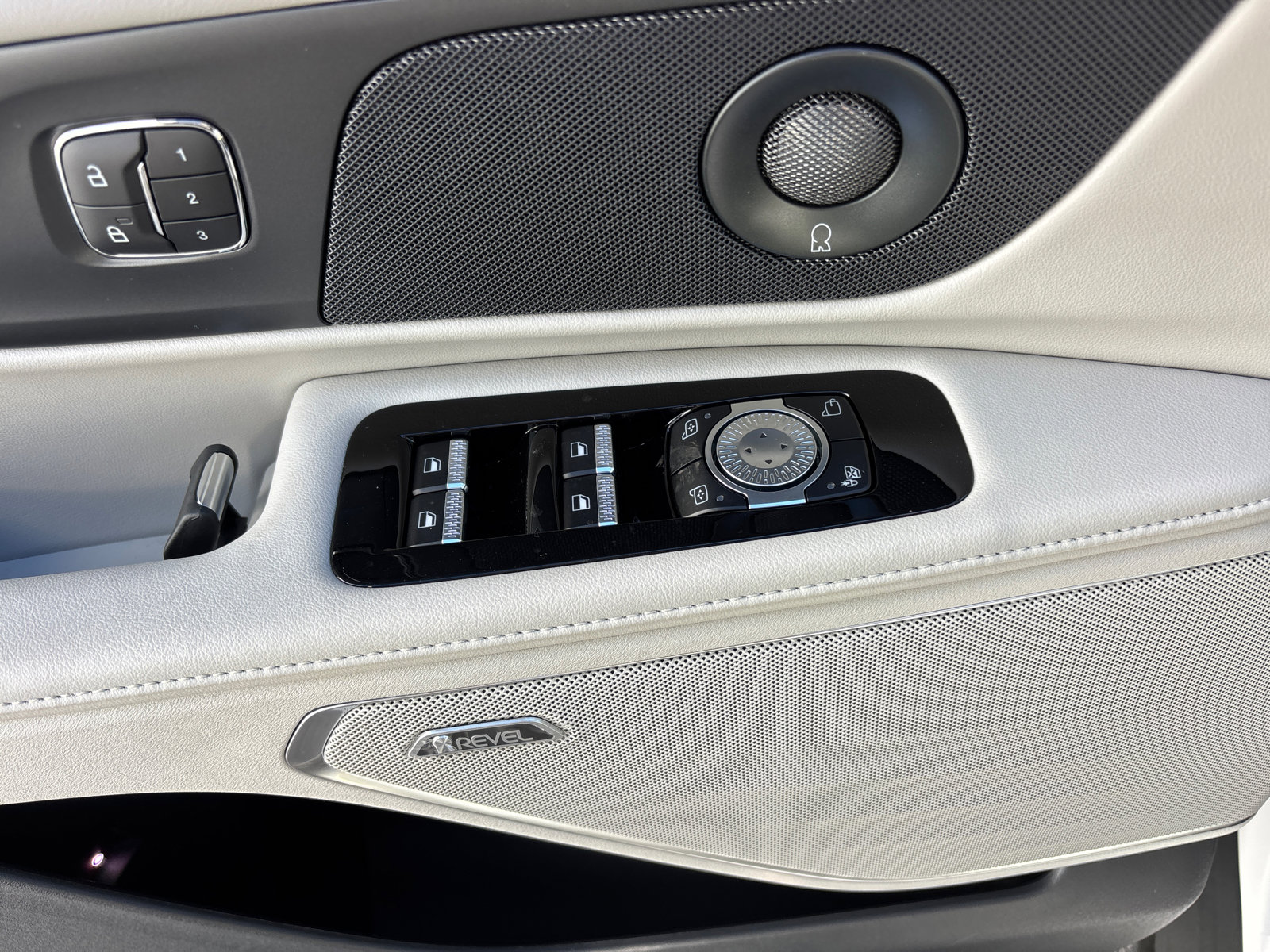 New 2026 Lincoln Nautilus Premier w/ Equipment Group 102A image 13