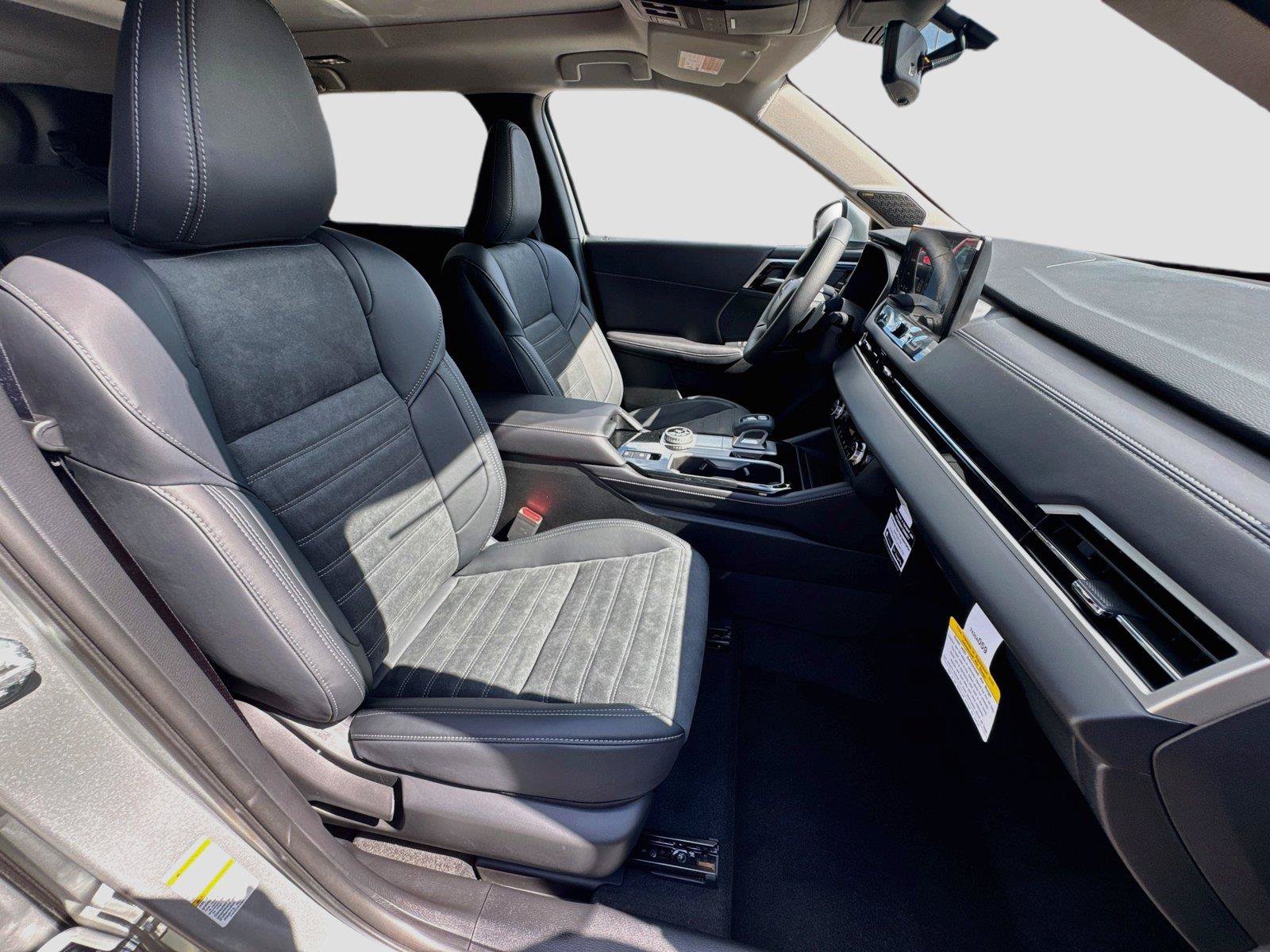 New 2026 Mitsubishi Outlander SE FWD image 29