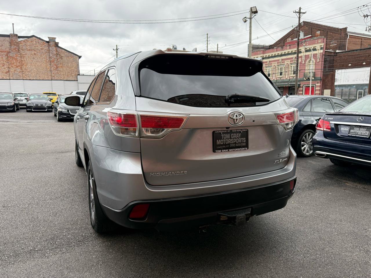 Used 2015 Toyota Highlander XLE AWD/4WD image 4