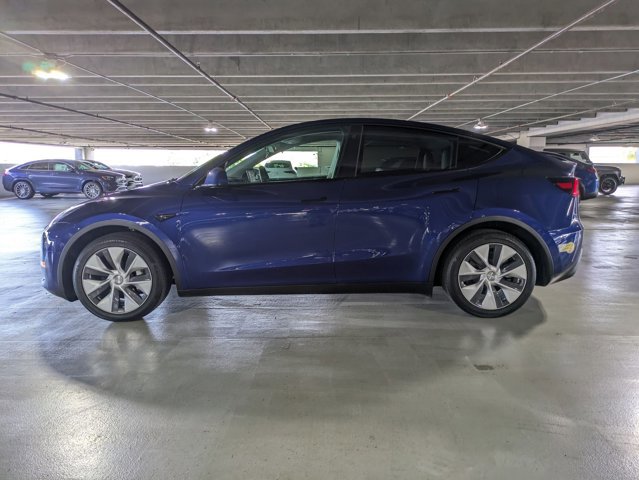 Used 2021 Tesla Model Y Long Range AWD/4WD image 9