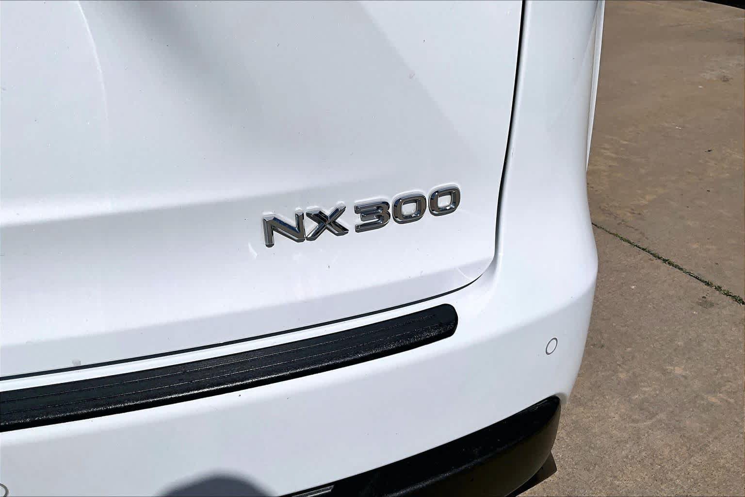 Used 2021 Lexus NX 300 F Sport w/ Accessory Package 2 AWD/4WD image 10