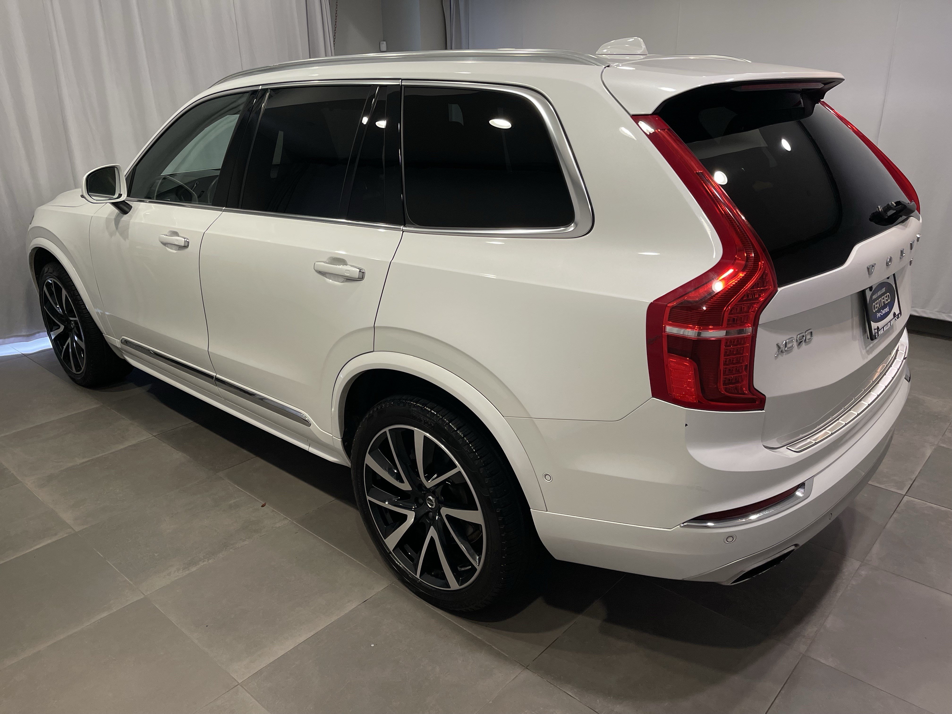 Used 2019 Volvo XC90 T6 Inscription w/ Advanced Package AWD/4WD image 4