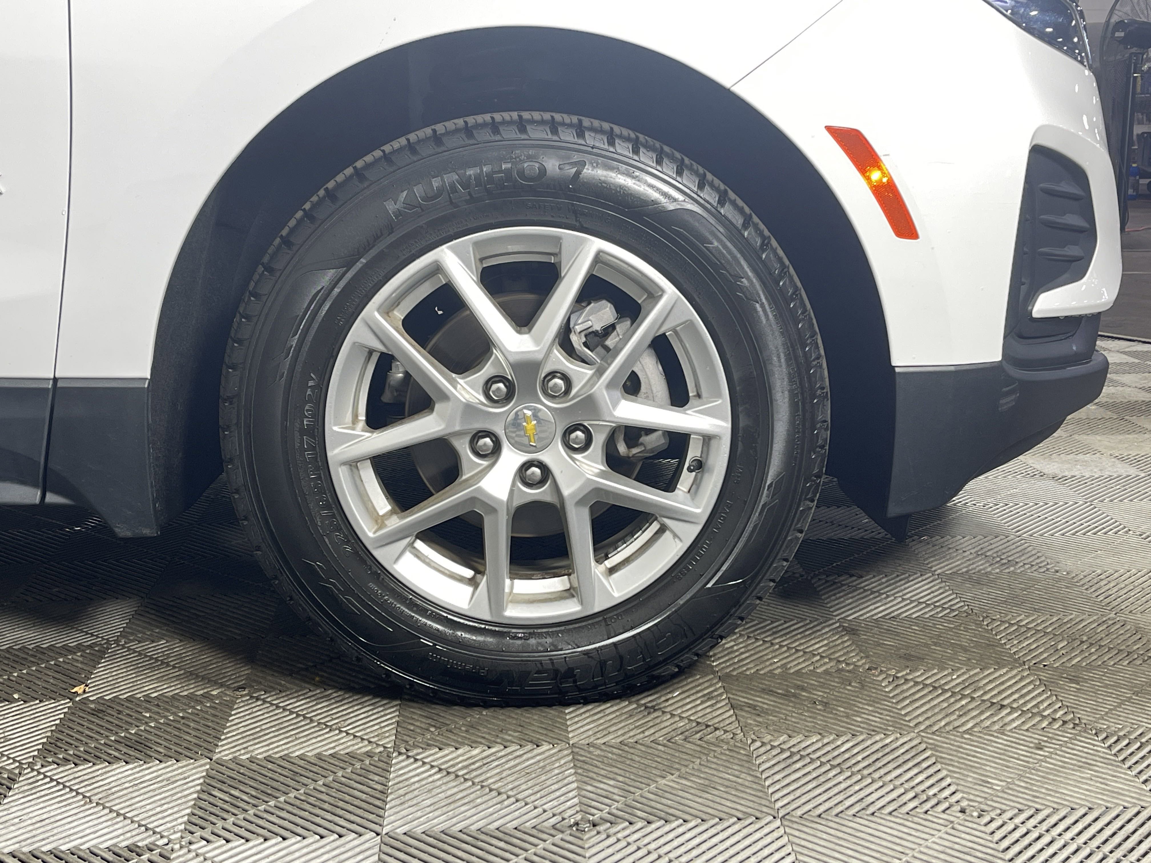 Used 2022 Chevrolet Equinox LS image 7