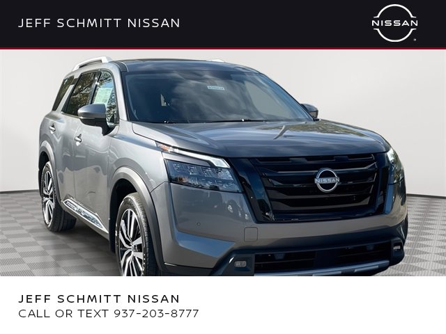 New 2025 Nissan Pathfinder Platinum w/ Black Appearance Package