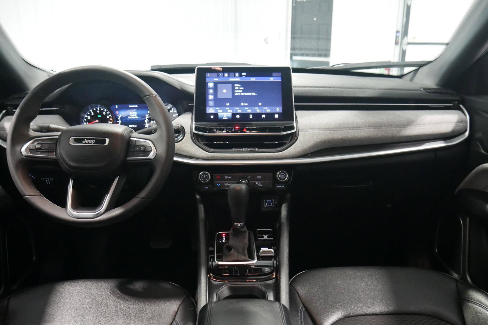 Used 2024 Jeep Compass Latitude image 19