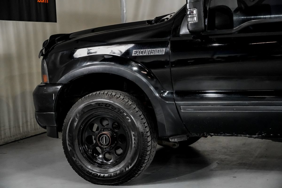 Used 2004 Ford Excursion Limited AWD/4WD image 12