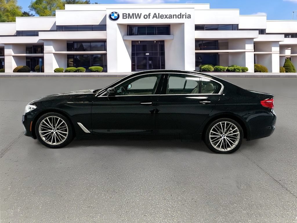 Used 2018 BMW 530i xDrive w/ Premium Package AWD/4WD image 4