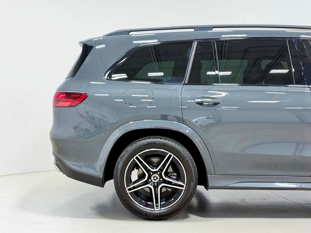 Used 2026 Mercedes-Benz GLS 450 4MATIC image 16