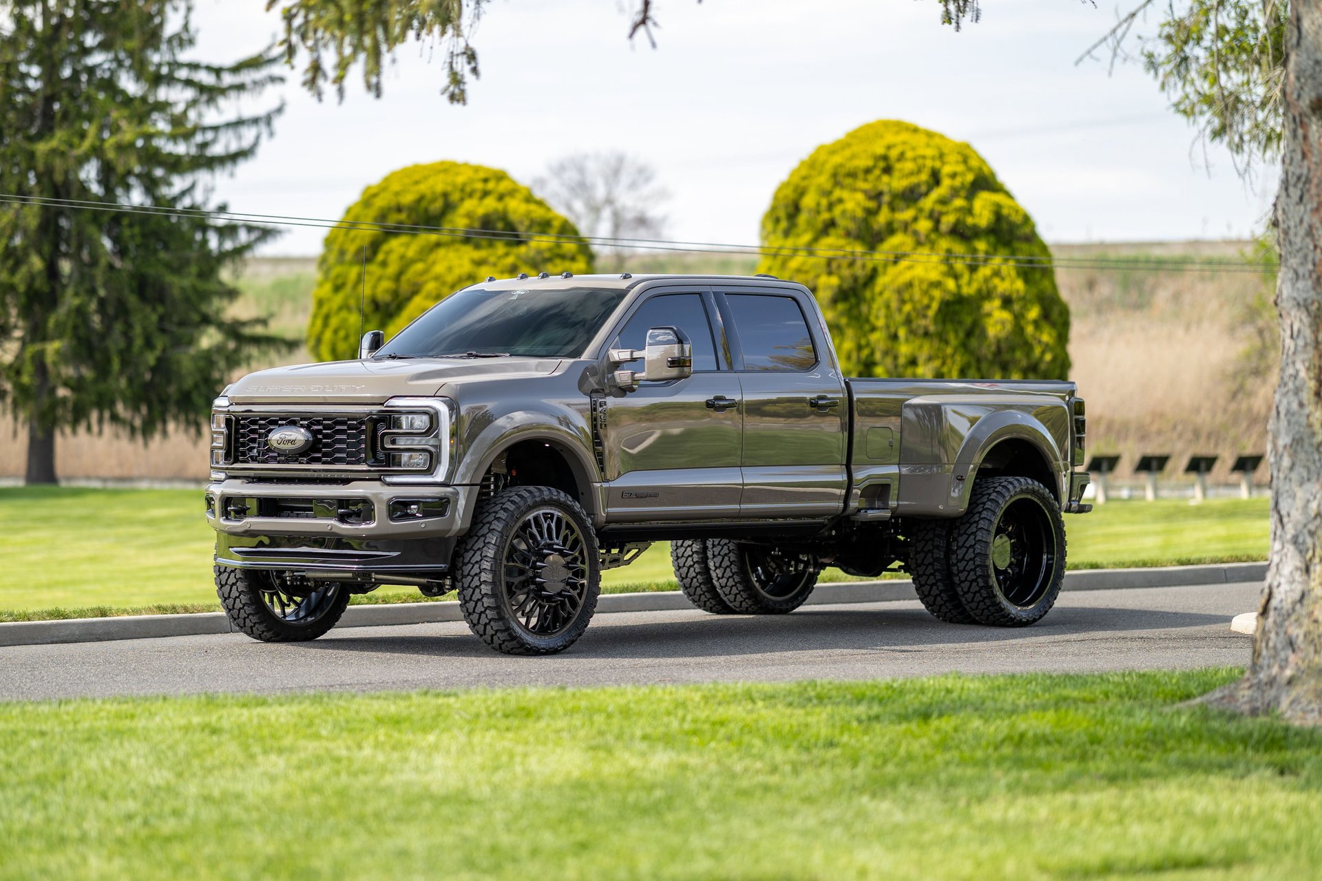 Used 2026 Ford F450 King Ranch w/ Chrome Package AWD/4WD image 10