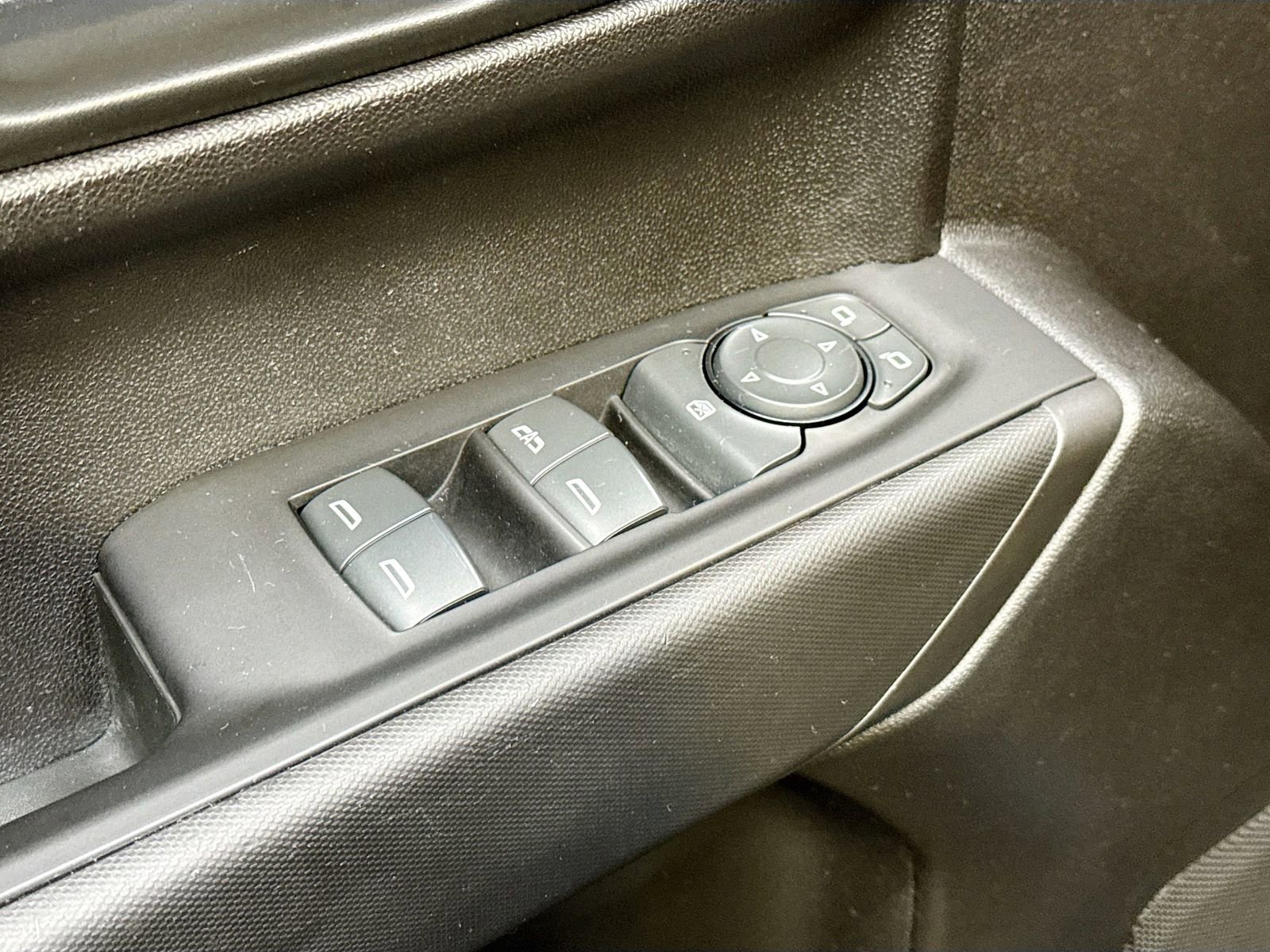 Used 2023 Chevrolet Silverado 1500 Custom AWD/4WD image 20