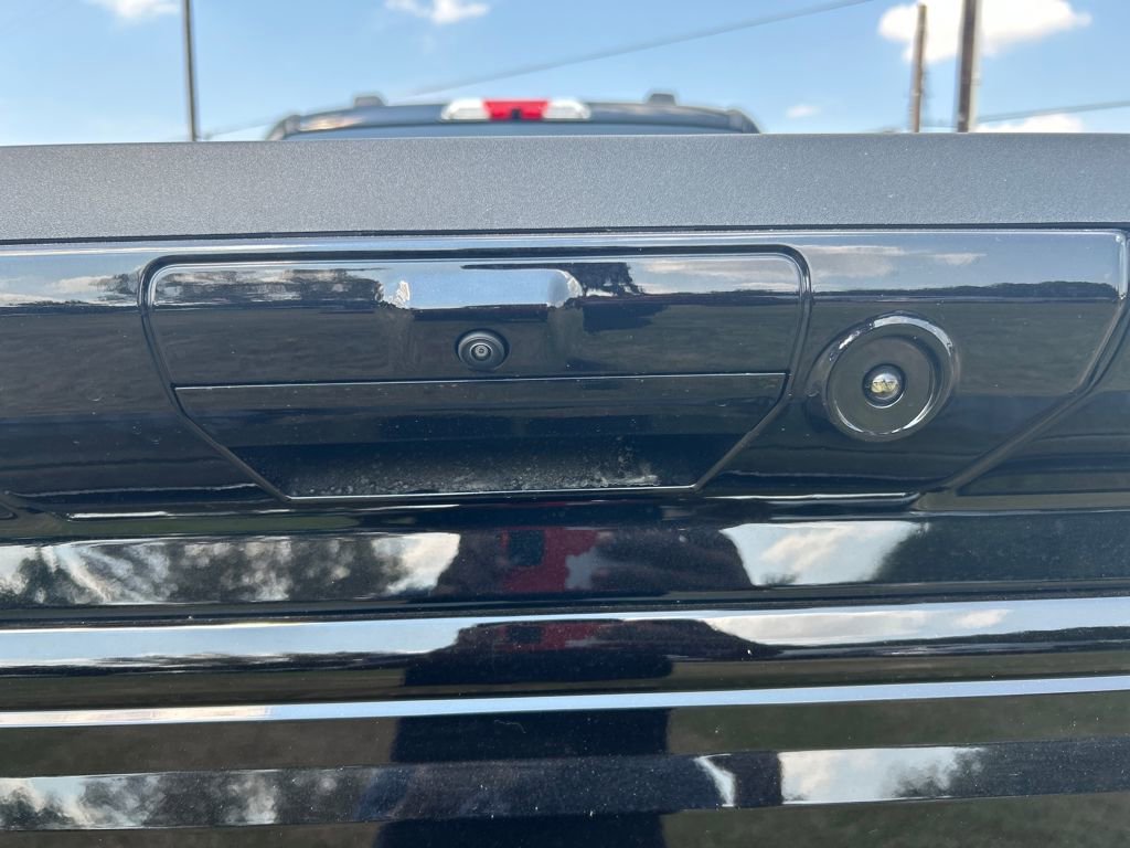 New 2025 Ford F250 Platinum w/ FX4 Off-Road Package image 10