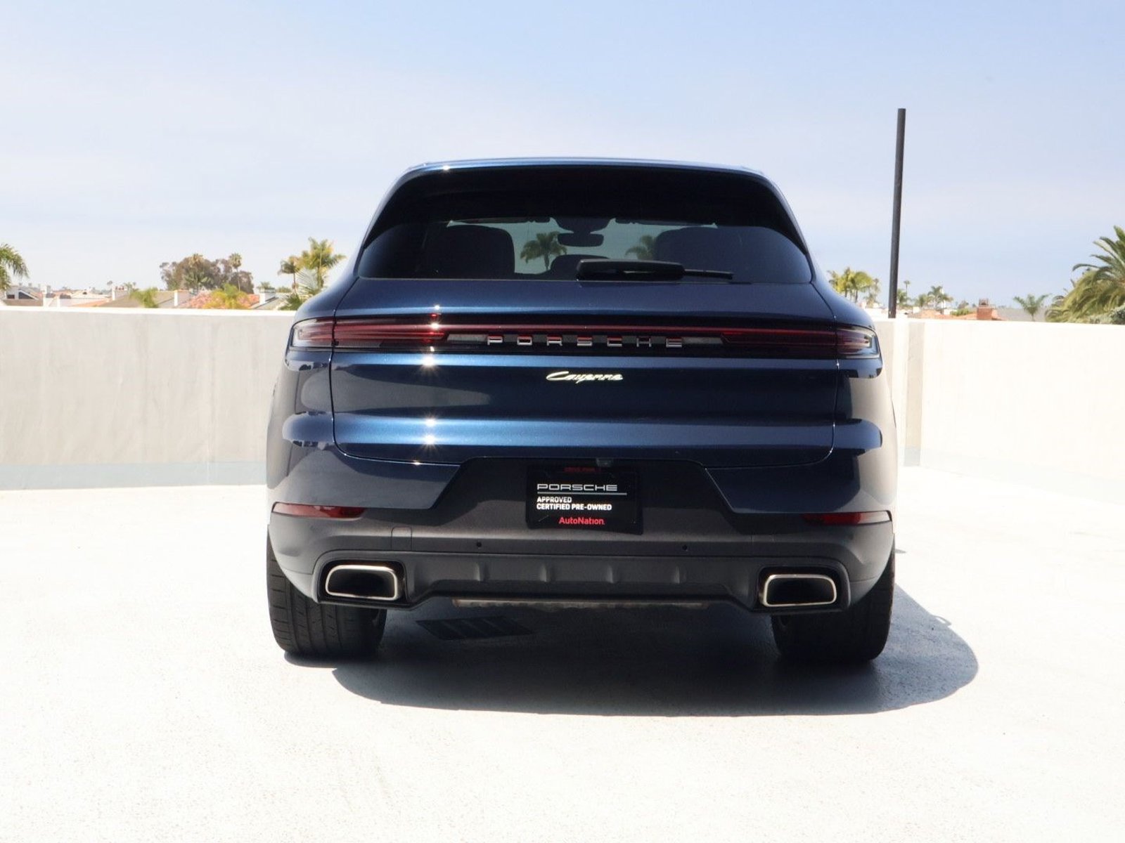 Certified 2026 Porsche Cayenne E-Hybrid w/ Premium Package Plus AWD/4WD image 10