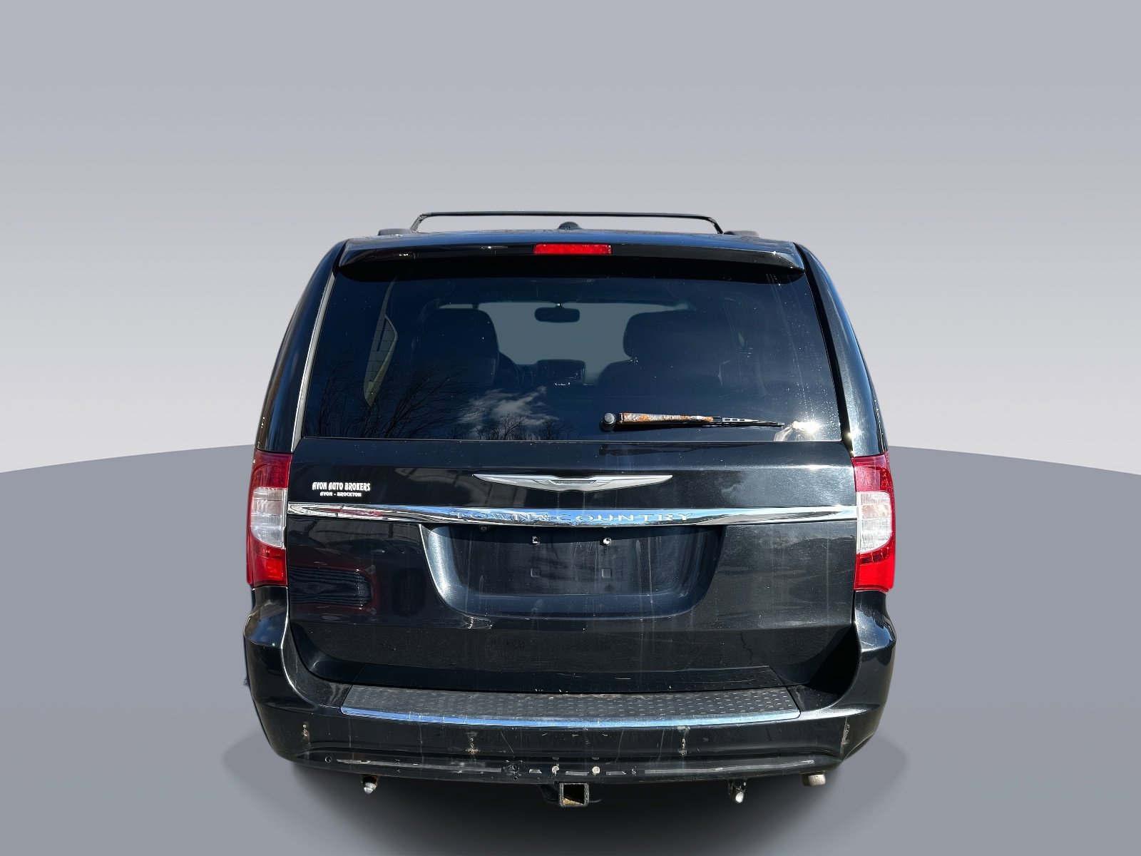 Used 2015 Chrysler Town & Country Touring FWD image 5