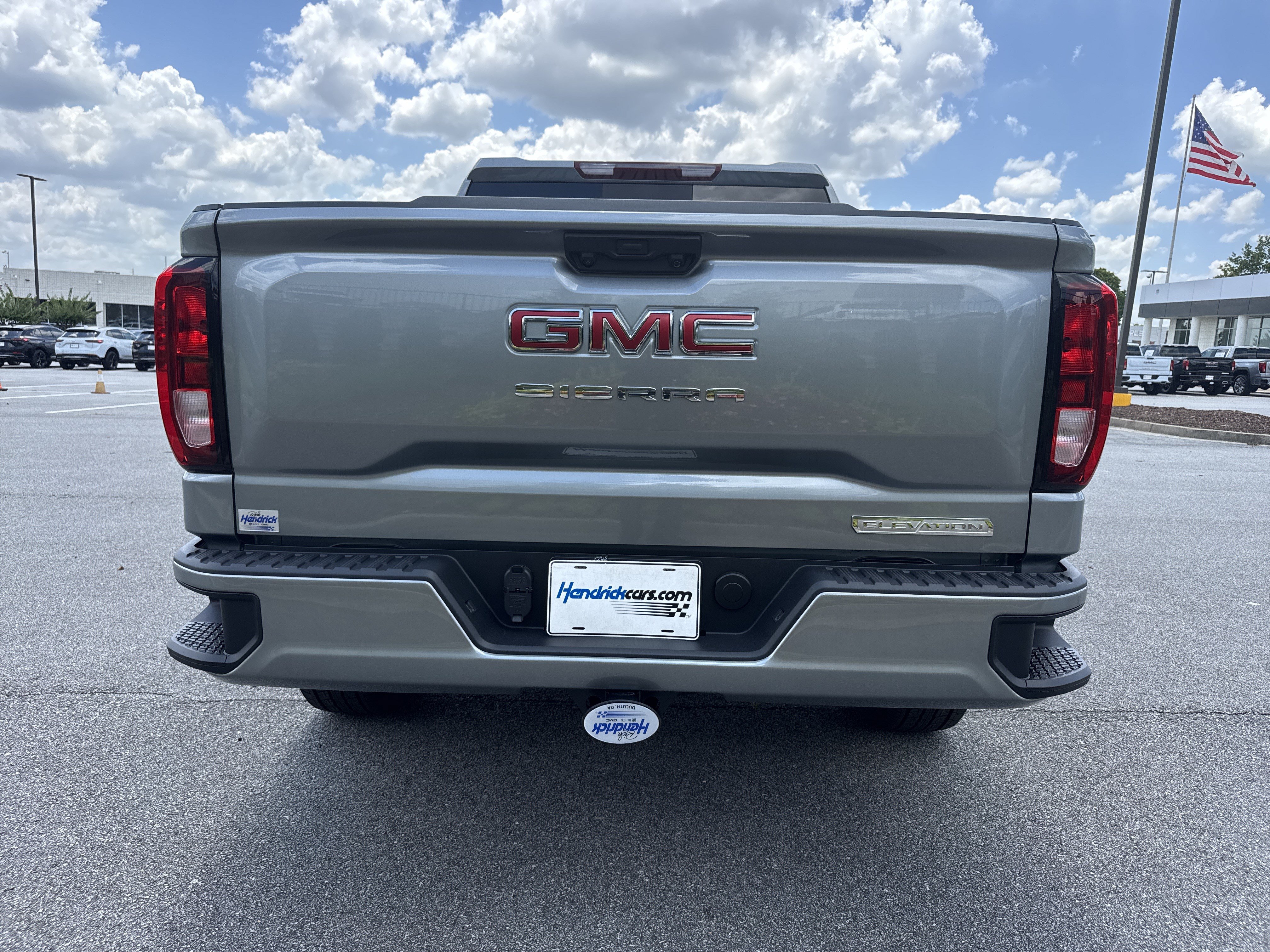 Used 2026 GMC Sierra 1500 Elevation w/ Preferred Package AWD/4WD image 9