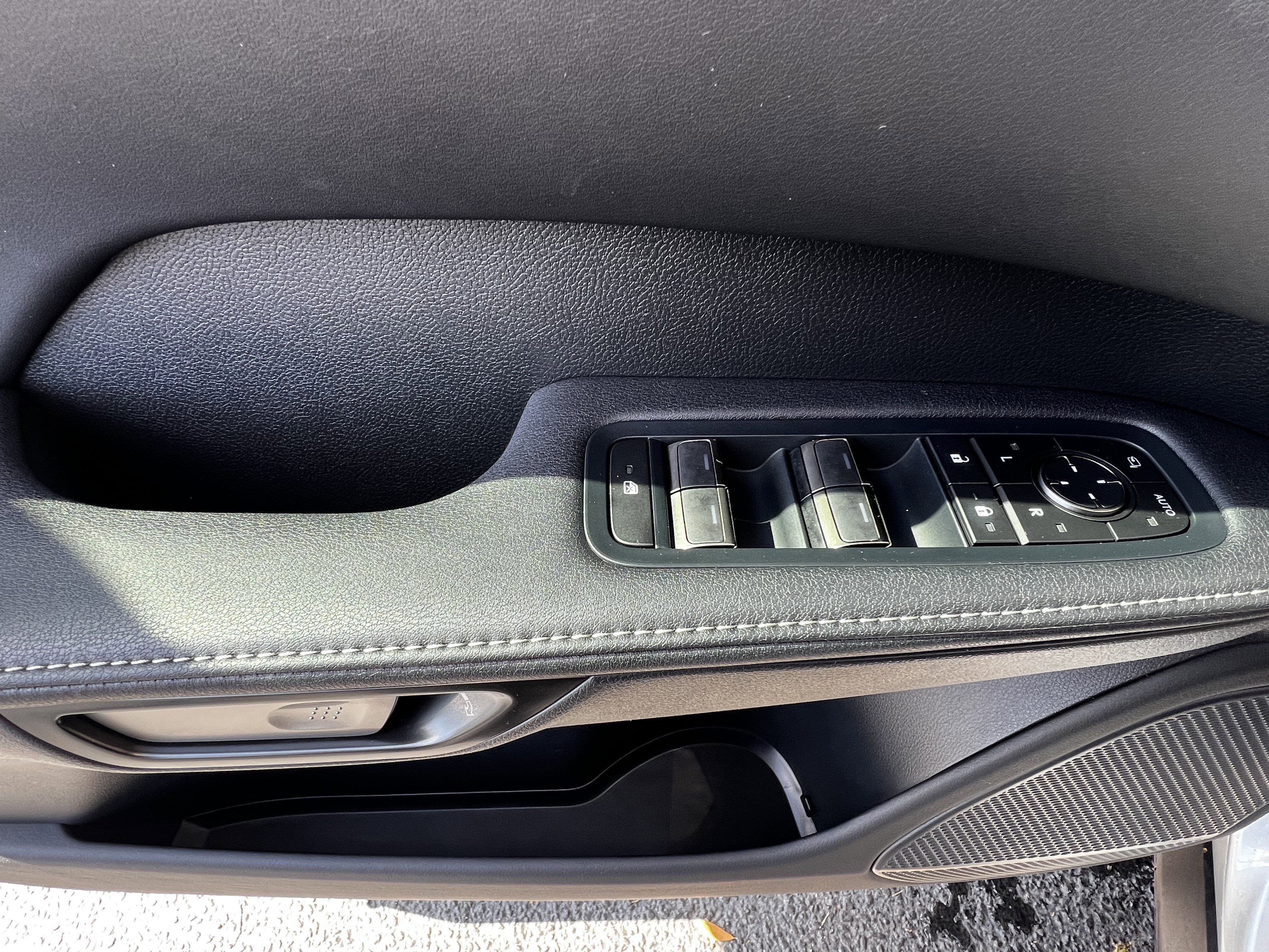 Used 2024 Lexus RX 350 350h Luxury image 14