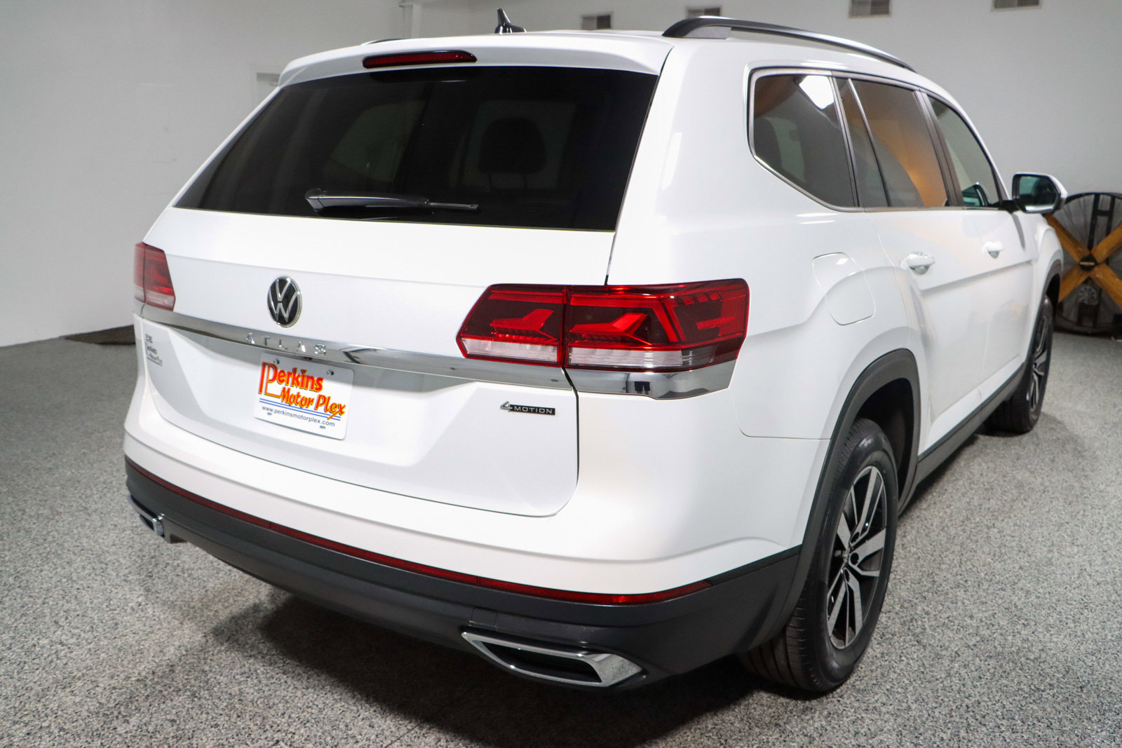 Used 2023 Volkswagen Atlas SE image 7