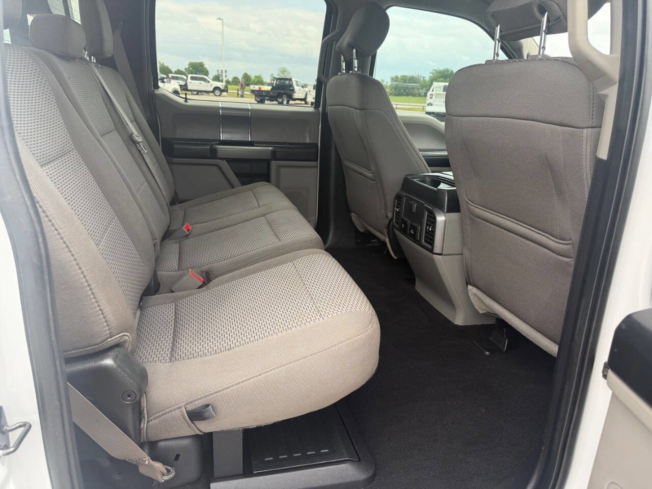 Used 2019 Ford F350 XLT w/ XLT Premium Package AWD/4WD image 35