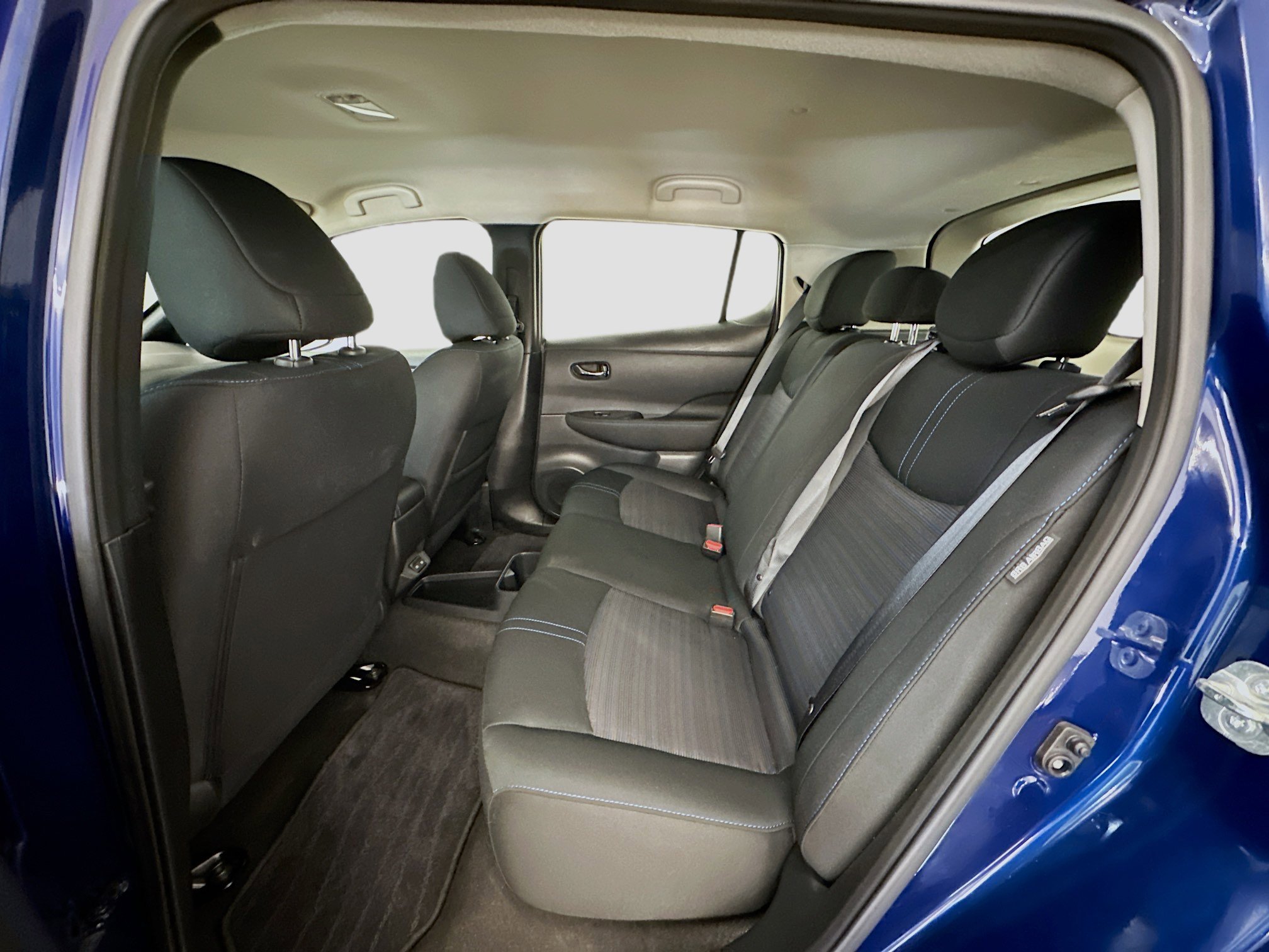 Used 2025 Nissan Leaf S FWD image 28