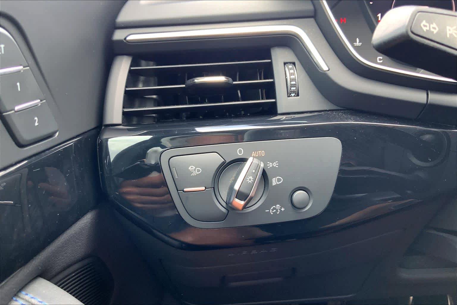 Used 2019 Audi A5 2.0T Premium Plus AWD/4WD image 33