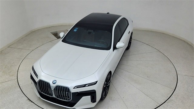 Used 2023 BMW i7 xDrive60 image 78